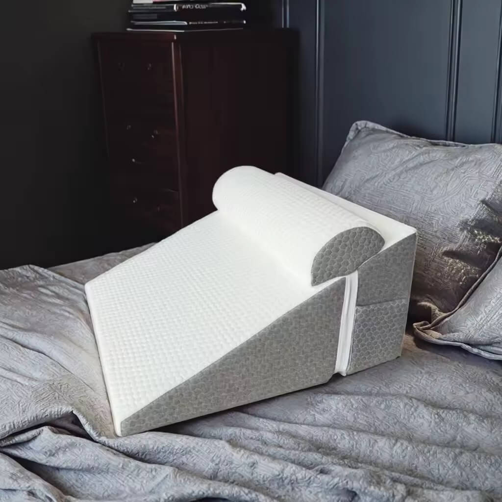 Oreiller triangulaire ergonomique - housse respirante